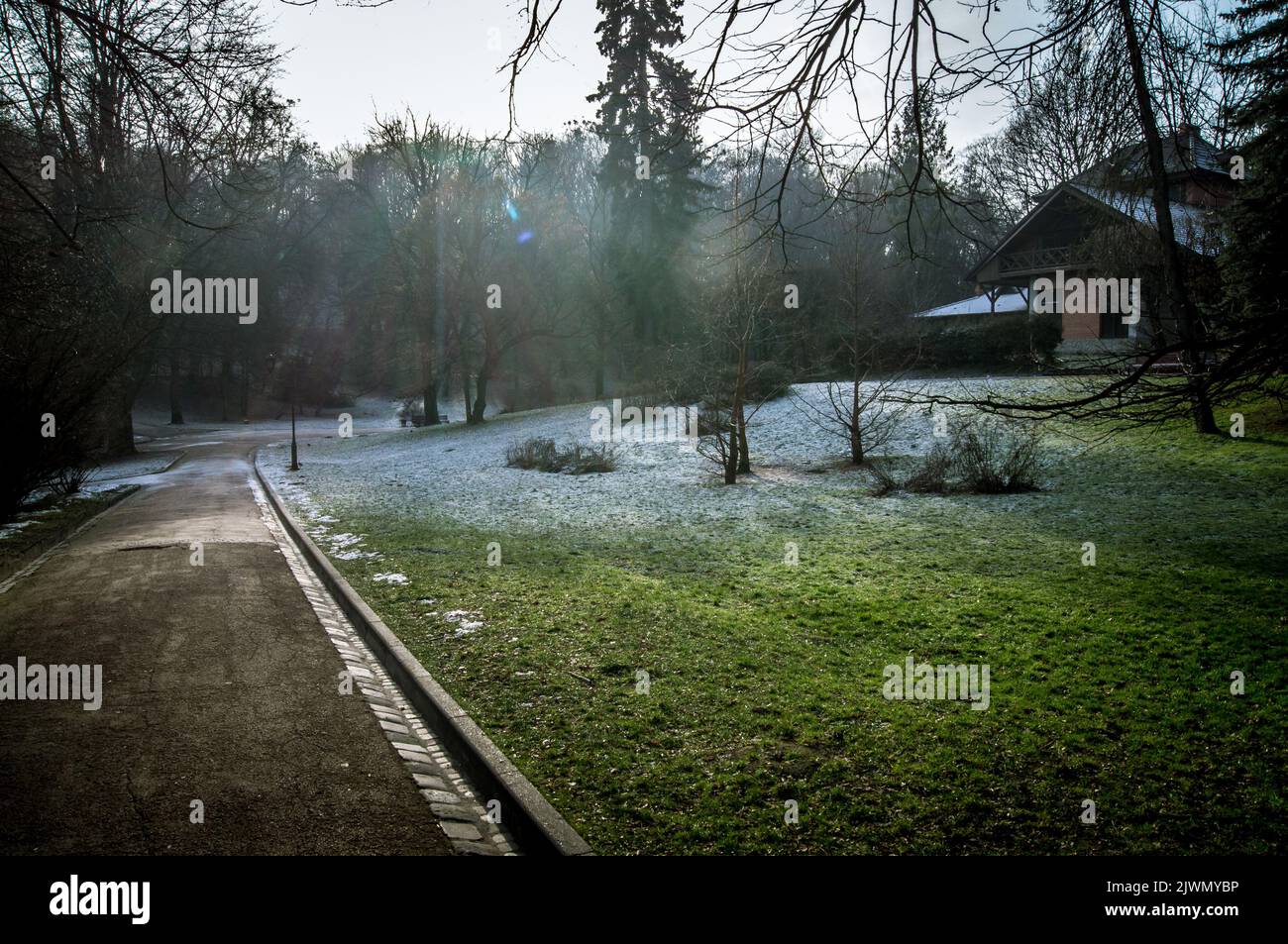 Der Stryiskyi Park (Kilinski Park) ist einer der ältesten und schönsten Parks in Lemberg, ein Denkmal der Landschaftskunst von nationaler Bedeutung. Befindet sich in S Stockfoto