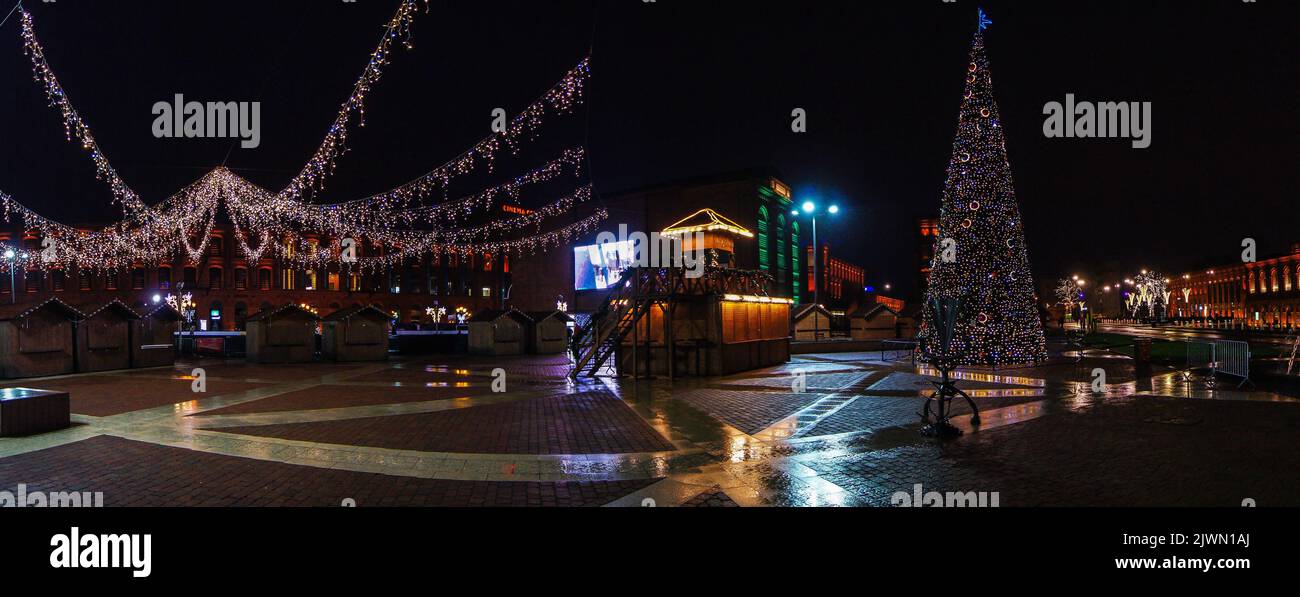 Weihnachtsdekoration des Einkaufszentrums in Polen. Stockfoto