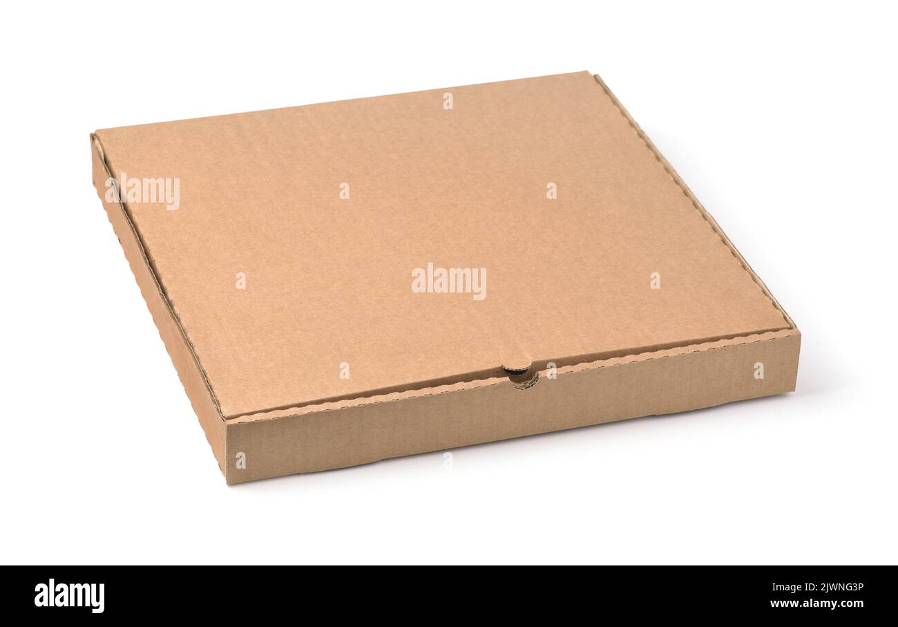 Geschlossener roher Karton Pizzakarton isoliert auf weiß Stockfoto