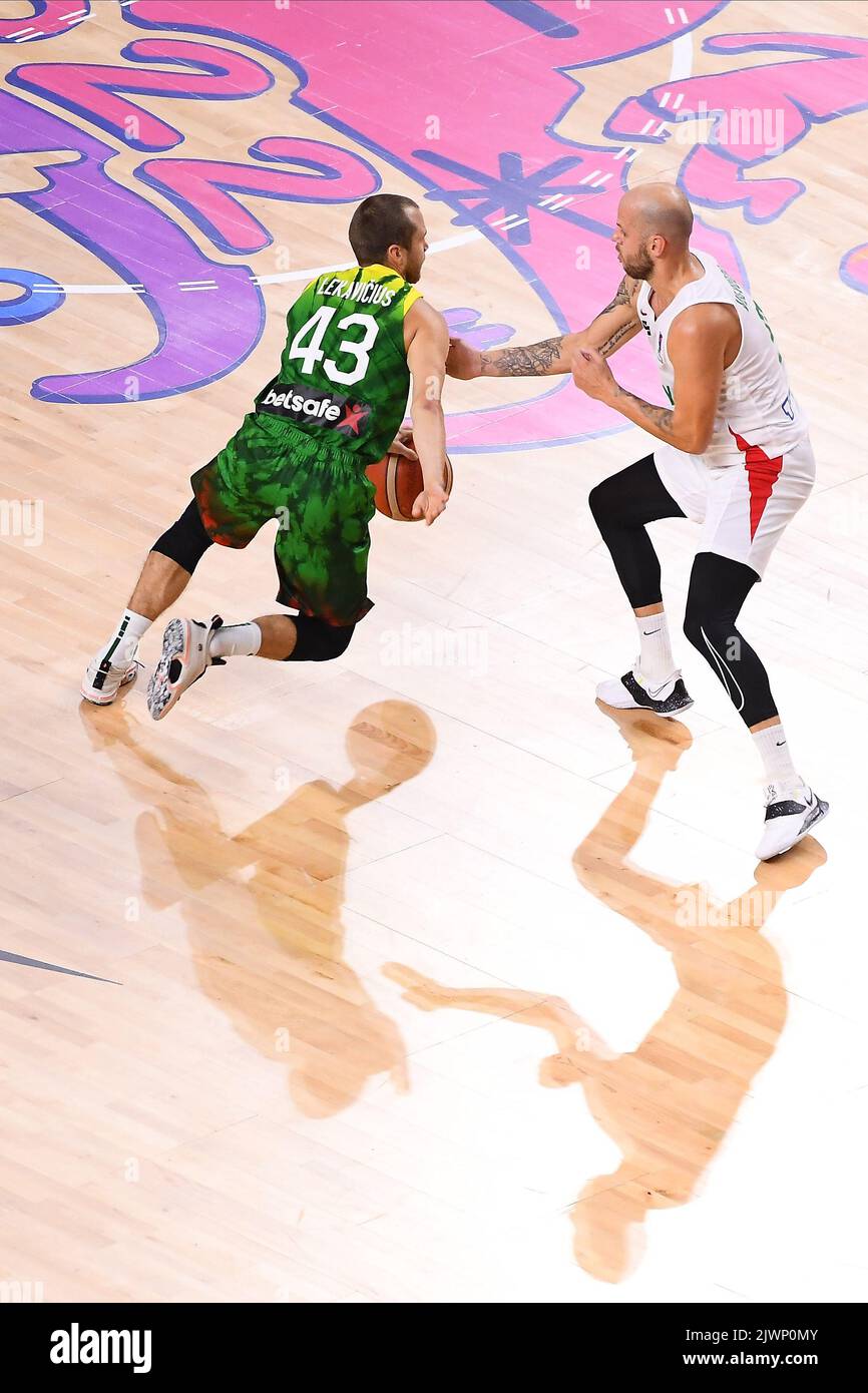 KÖLN, DEUTSCHLAND - 6. SEPTEMBER 2022: Lukas Lekavičius. Das Basketballspiel von Eurobasket 2022 Ungarn gegen Litauen Stockfoto