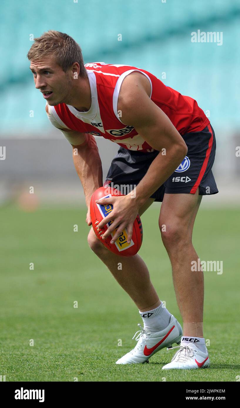 Der Sydney Swans AFL-Spieler Kieren Jack nimmt am Donnerstag, den 27. September 2012, an einer Trainingseinheit in Sydney Teil. Die Swans spielen die Hawthorn Hawks beim AFL Grand Final am Samstag in Melbourne. (AAP-Bild/Paul Miller) Stockfoto