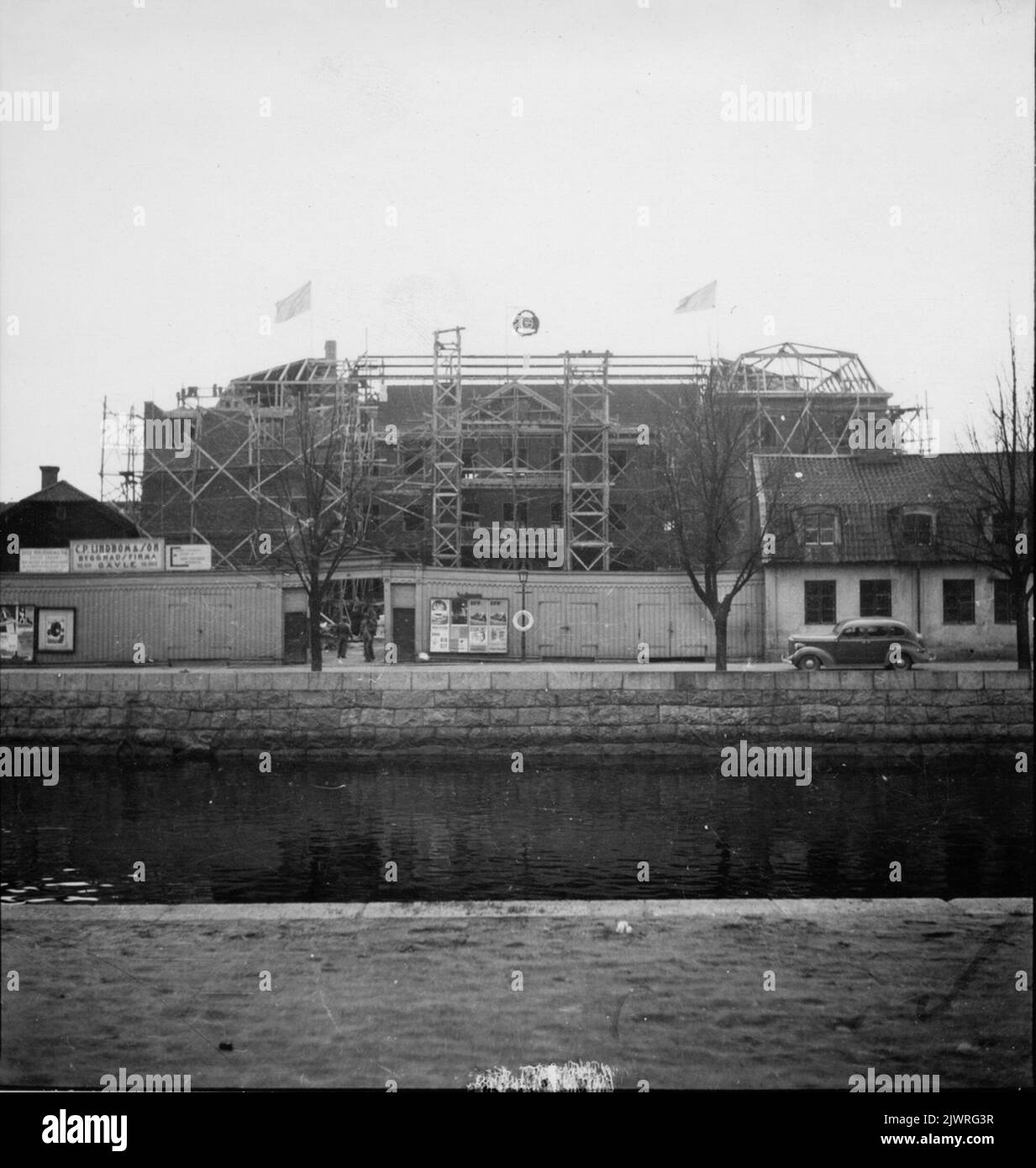 Taklagfest im Gävle Museum (NUV County Museum Gävleborg) während der Bauphase 1938-40. Taklagsfest vid Gävle Museum (nuv Ländmuseet Gävleborg) unter byggnadsskedet 1938-40. Stockfoto