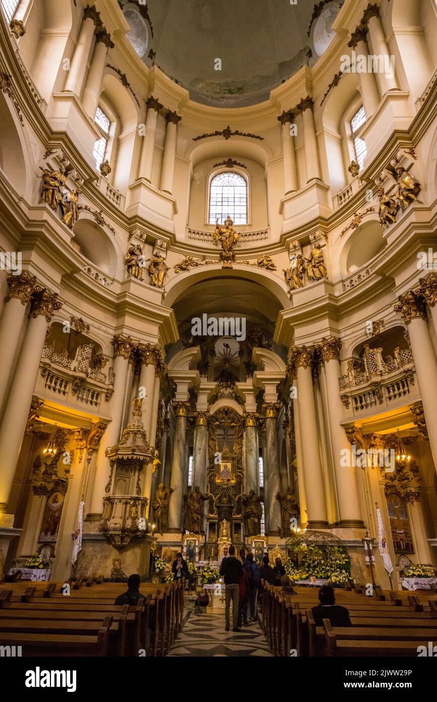 kircheninterieur in Lviv, Ukraine Stockfoto