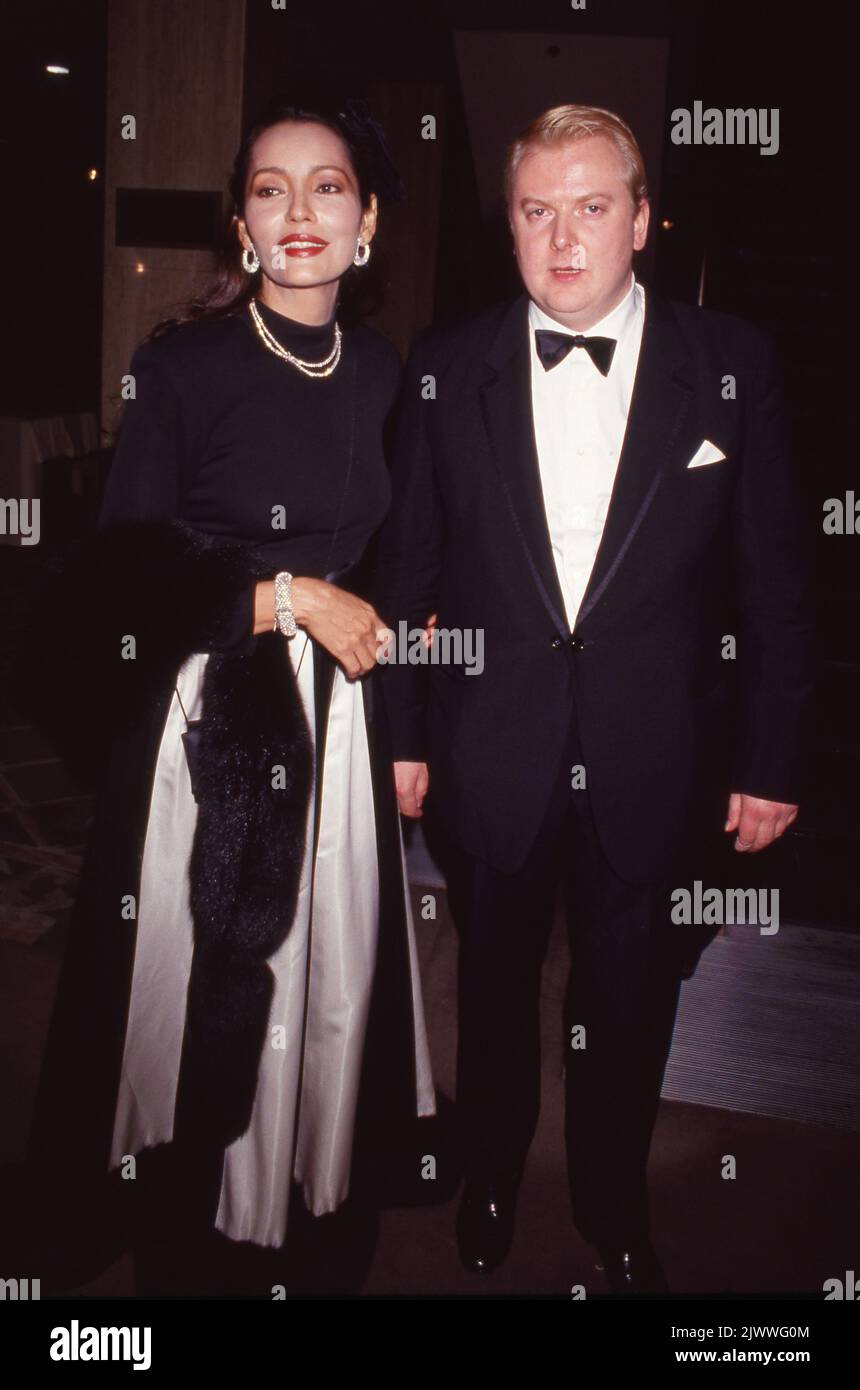 Barbara Carrera und Henry Percy 1991 Quelle: Ralph Dominguez/MediaPunch Stockfoto