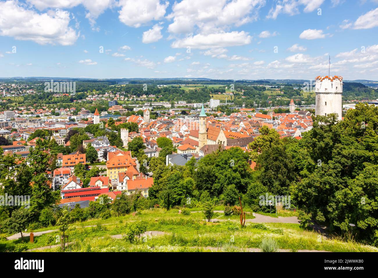 Ansicht der Ravensburger Stadt von oben mit Mehlsack Turm und Altstadt in Deutschland Stockfoto