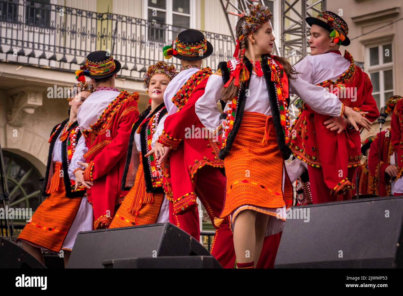 Volkstänzer beim Volksfest in Lemberg, Ukraine. Stockfoto