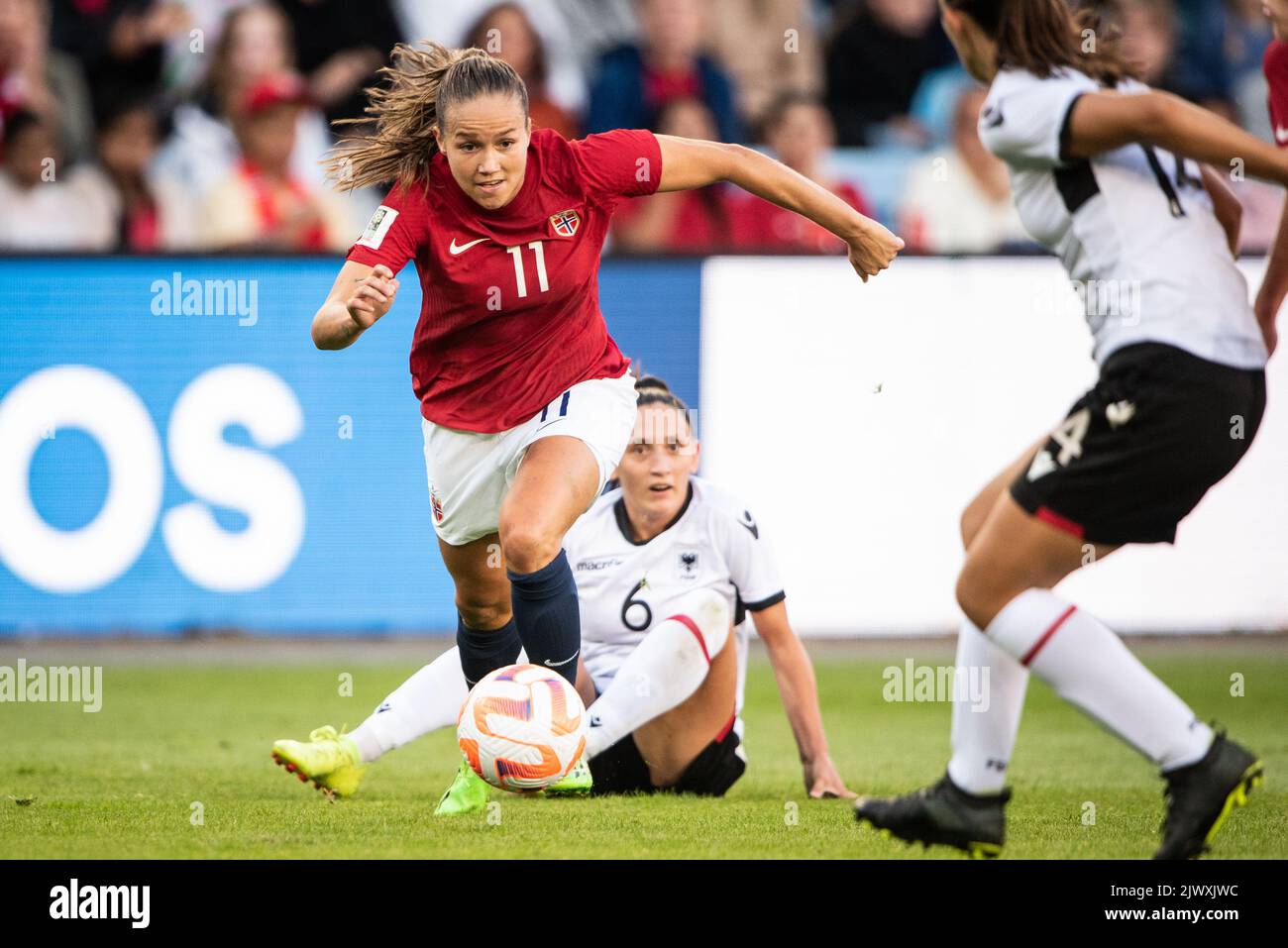 Oslo, Norwegen. 06. September 2022. Guro Reiten (11) aus Norwegen während der Frauen-WM-Qualifikation zwischen Norwegen und Albanien im Ullevaal Stadion in Oslo. (Foto: Gonzales Photo/Alamy Live News Stockfoto