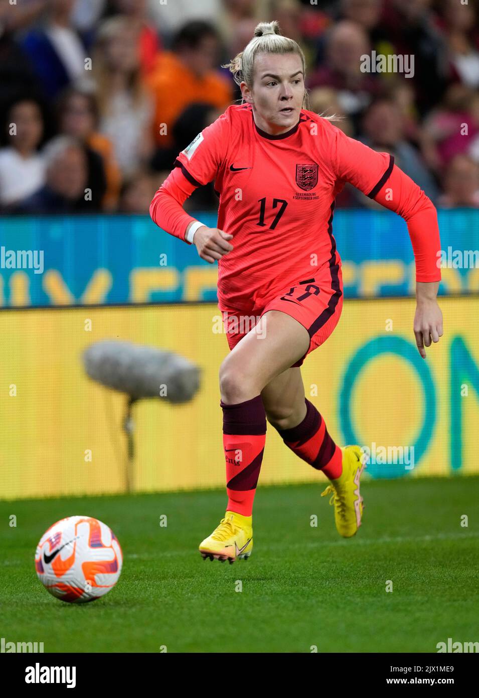 Stoke, Großbritannien. 6. September 2022. Lauren Hemp aus England beim FIFA Frauen-Weltcup-Spiel im Stadion Stoke bet365. Bildnachweis sollte lauten: Andrew Yates/Sportimage Kredit: Sportimage/Alamy Live News Stockfoto