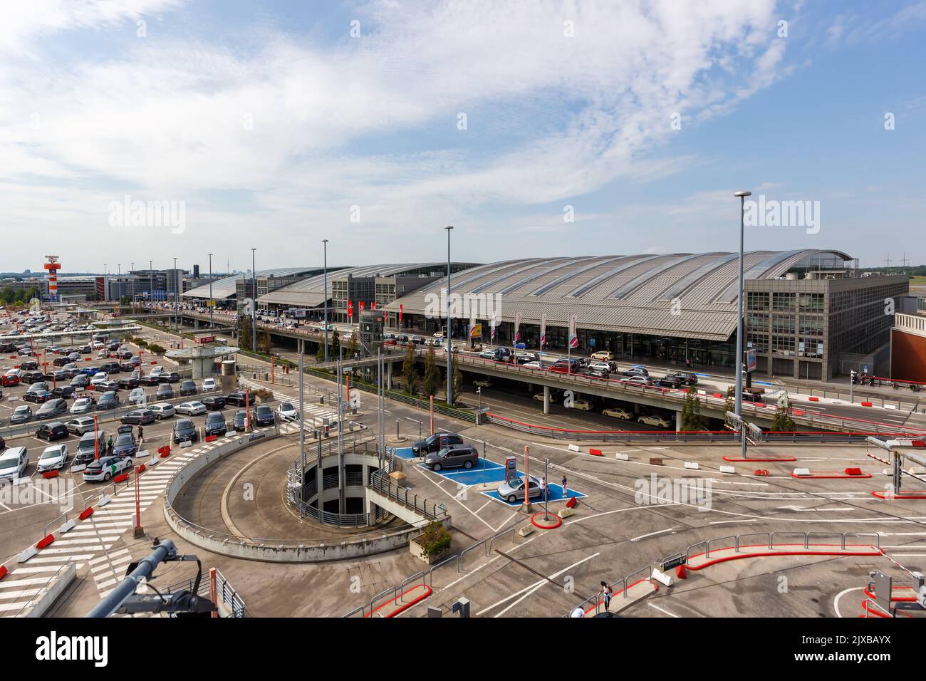 Hamburg, Deutschland - 14. August 2022: Terminals des Hamburger Flughafens (HAM) in Deutschland. Stockfoto