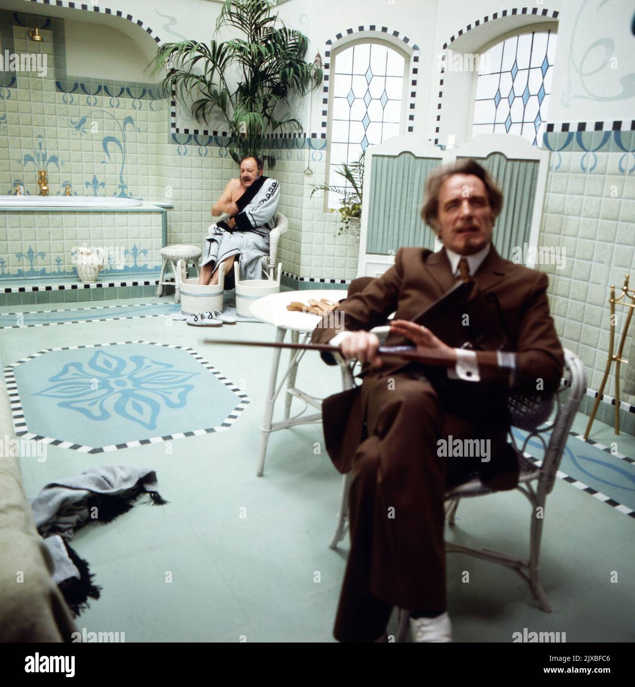 Jeder ist sich selbst der Nächste, Fernsehserie, Deutschland 1974, Regie: Heinz-Wilhelm Schwarz, Darsteller: Walter Jokisch, Romuald Pekny Stockfoto