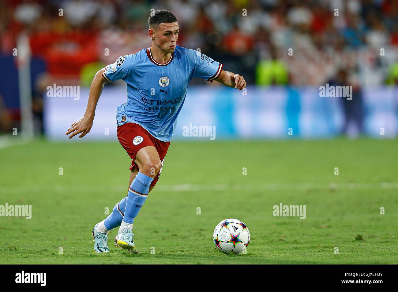 Phil Foden von Manchester City während des UEFA Champions League Group G-Spiels zwischen dem FC Sevilla und Manchester City spielte am 6. September 2022 im Sanchez Pizjuan Stadum in Sevilla, Spanien. (Foto von Antonio Pozo / PRESSIN) Stockfoto