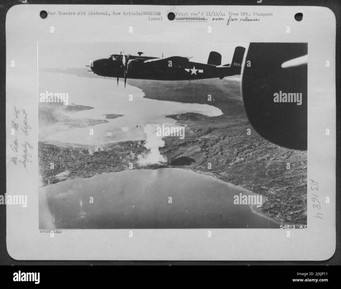hier-sind-die-nordamerikanischen-b-25-mitchell-bomber-der-13-aaf-zu