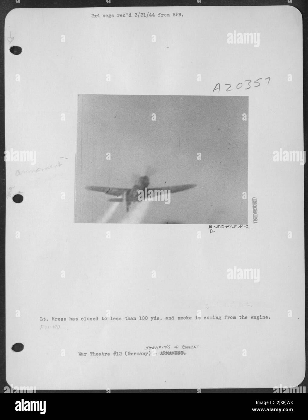 LT. Kress hat weniger als 100 Yds geschlossen. Und Rauch kommt vom Motor. Stockfoto