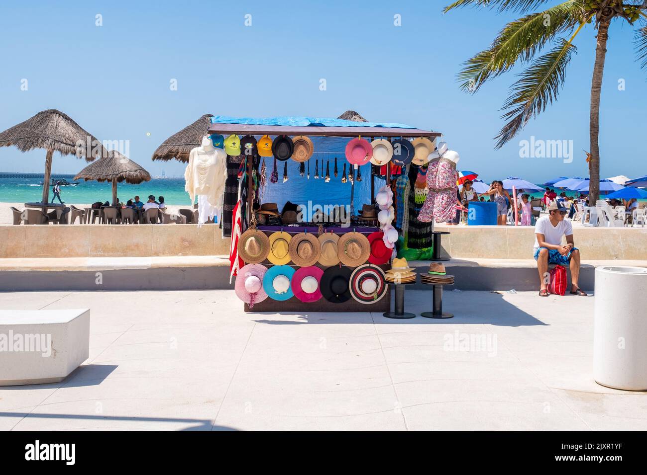 Kunsthandwerk zum Verkauf in Progreso, einer beliebten Strandstadt in der Nähe von Merida in Mexiko Stockfoto