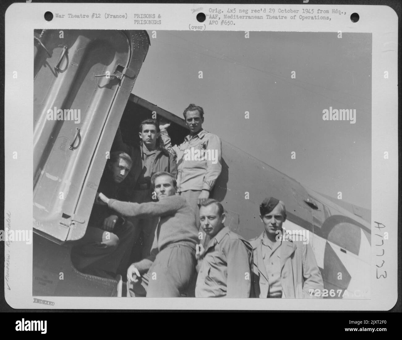 Während Des Zweiten Weltkriegs Wurden Viele Alliierte Luftwaffe, Die Gezwungen Wurden Oder Aus Deutschen Gefängnissen In Frankreich Flohen, Vom Französischen Marquis In Sicherheit Gebracht. Die Entkommenen Würden Durch Die Hände Des Marquis, Französischer Bauern Und Scheinbar Unschuldiger Dorfbewohner Gehen Stockfoto