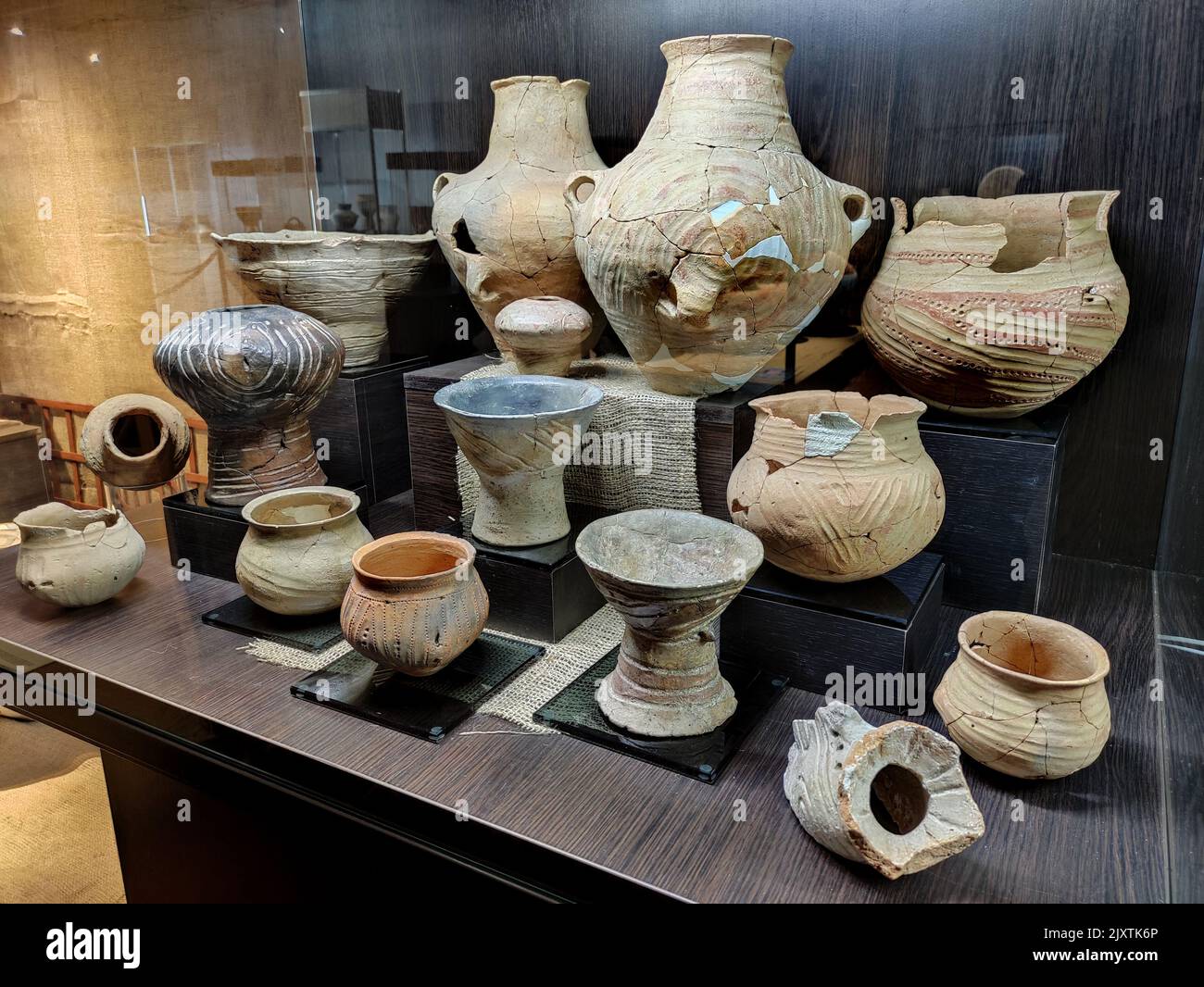 KIEW, UKRAINE 7. SEPTEMBER 2022 Artefakte der CucuteniTrypillia