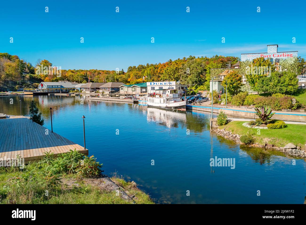 Blick auf die Innenstadt von Port Carling in der Region Muskoka Lakes, Ontario, Kanada Stockfoto