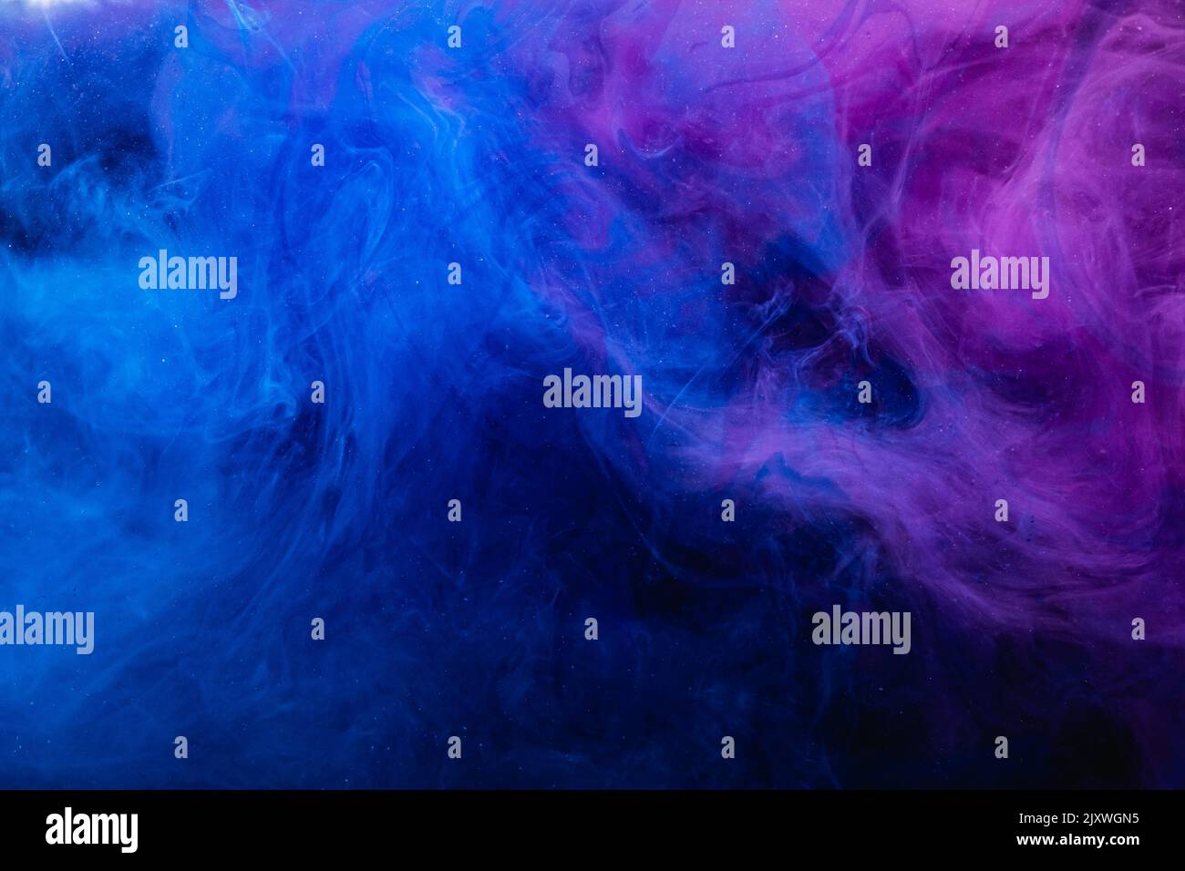 Farbe Rauch Neon abstrakt Hintergrund blau lila Stockfoto