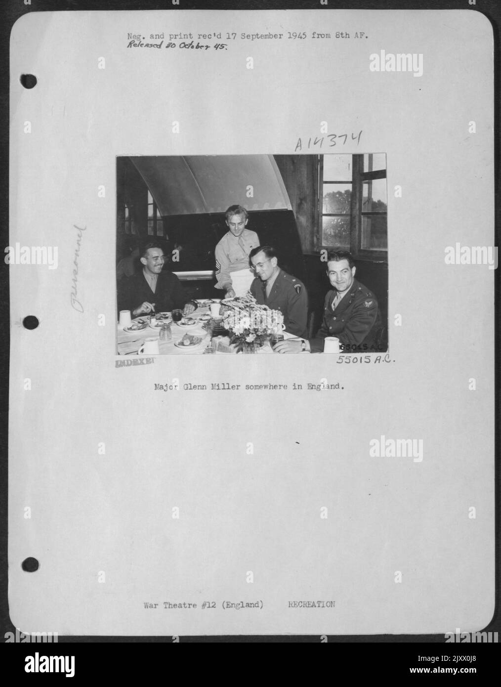 Major Glenn Miller irgendwo in England. Stockfoto