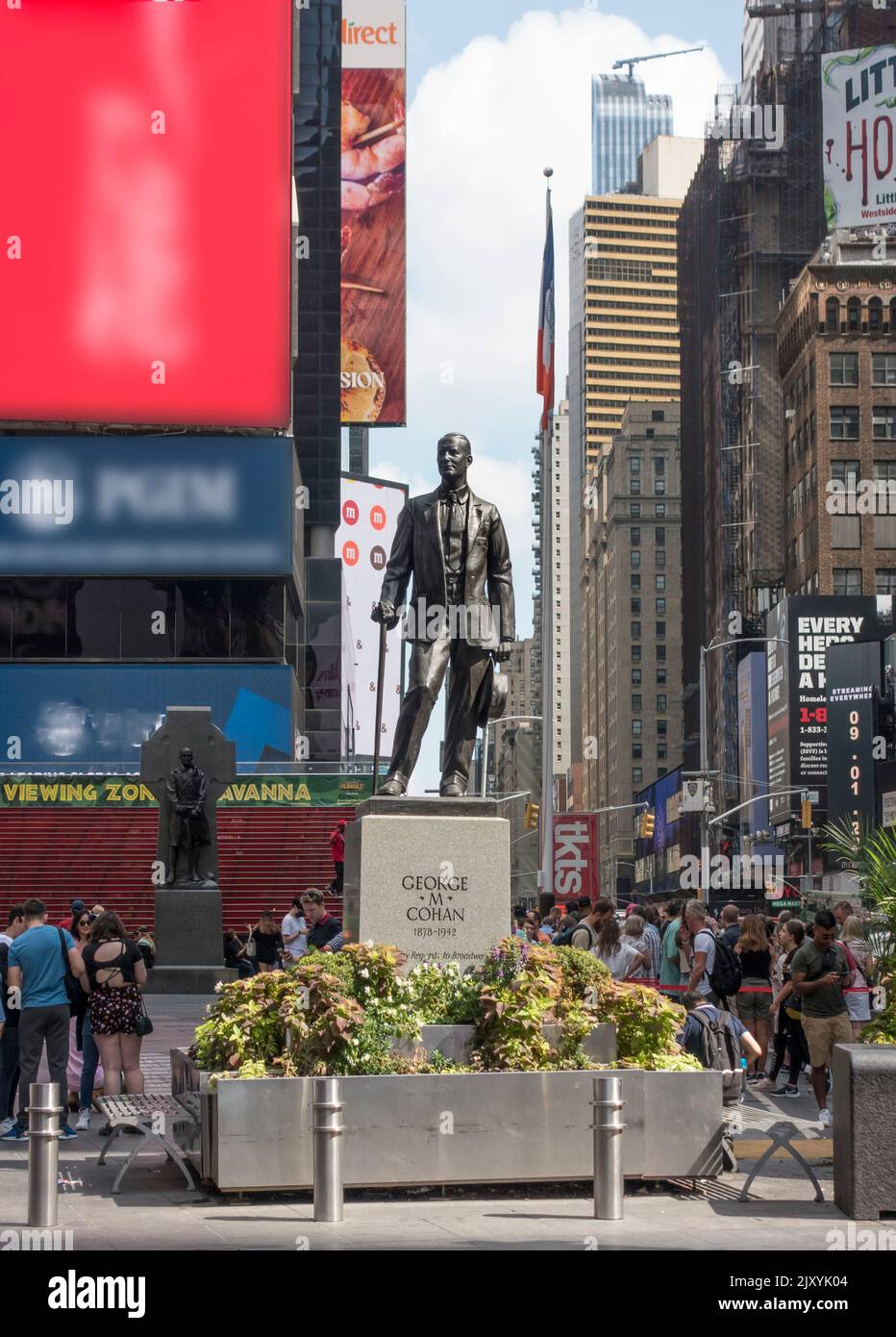 Statue auf dem Times Square, NYC, USA des amerikanischen Entertainers George M. Cohan Stockfoto
