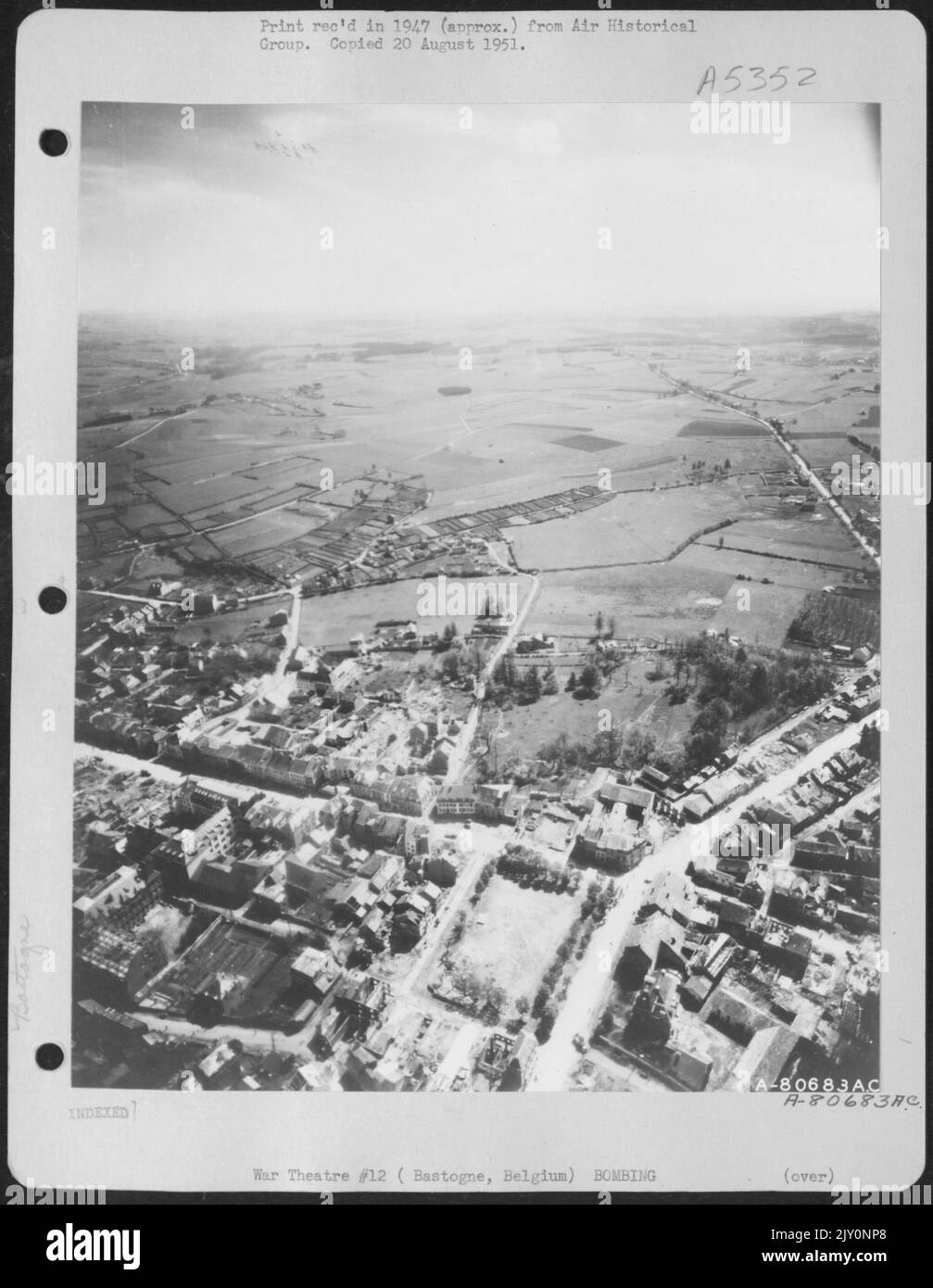 Luftaufnahme Der Bombe Beschädigte Stadt Bastogne, Belgien. 8 Mai 1945. Stockfoto