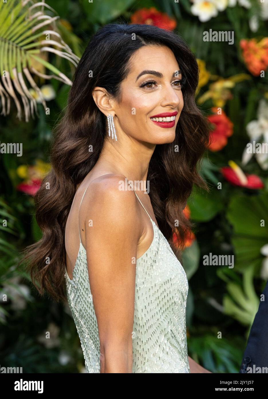 London, Großbritannien. 07. September 2022. Alma Clooney nimmt am 7.. September 2022 an der Weltpremiere von ‘Ticket to Paradise im Odeon Luxe, Leicester Square, London, Teil. Foto von Gary Mitchell/Alamy Live News Stockfoto