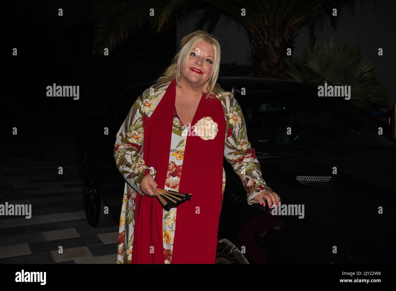 Tine Wittler in der Rolle der Base bei der Fotoprobe zu dem Theaterstück JEDERMANN im Rahmen der LAGA / Landesgartenschau. Beelitz, 06.09.2022 Stockfoto