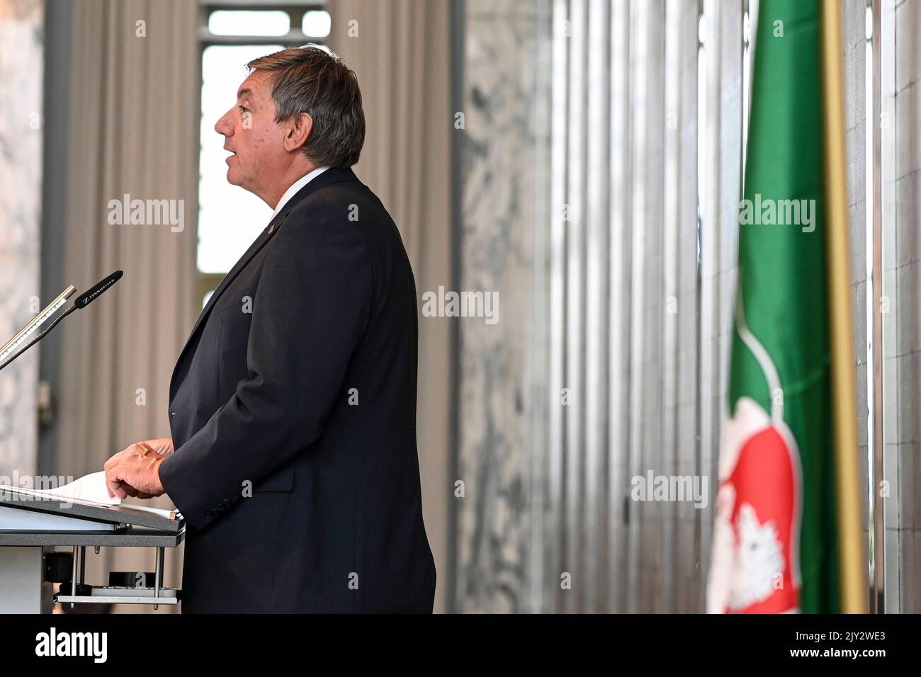 Der flämische Ministerpräsident Jan Jambon wurde während eines diplomatischen Treffens zwischen Flandern und dem Land Nordrhein-Westfalen am Mittwoch, dem 07. September 2022, in Düsseldorf fotografiert. BELGA FOTO DIRK WAEM Stockfoto