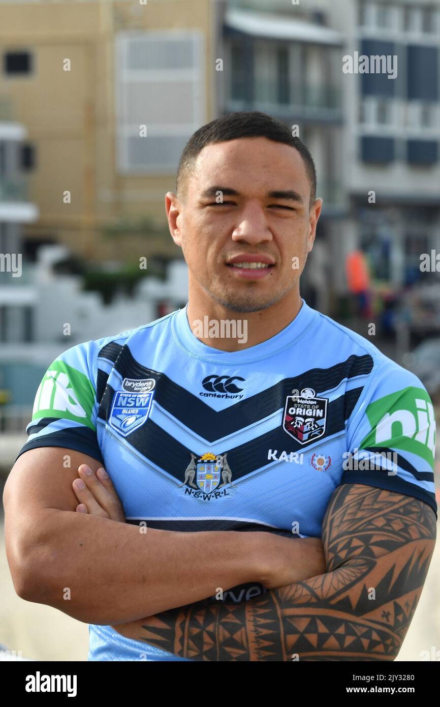 Tyson Frizell von den NSW Blues posiert für ein Foto am Bondi Beach nach dem offiziellen Teamfoto während einer Mediensitzung am Dienstag, den 2. Juli 2019 in Sydney. Spiel drei der NRL State of Origin-Serie wird am Mittwoch, den 10.. Juli, im ANZ Stadium gespielt. (AAP-Bild/Dean Lewins) Stockfoto