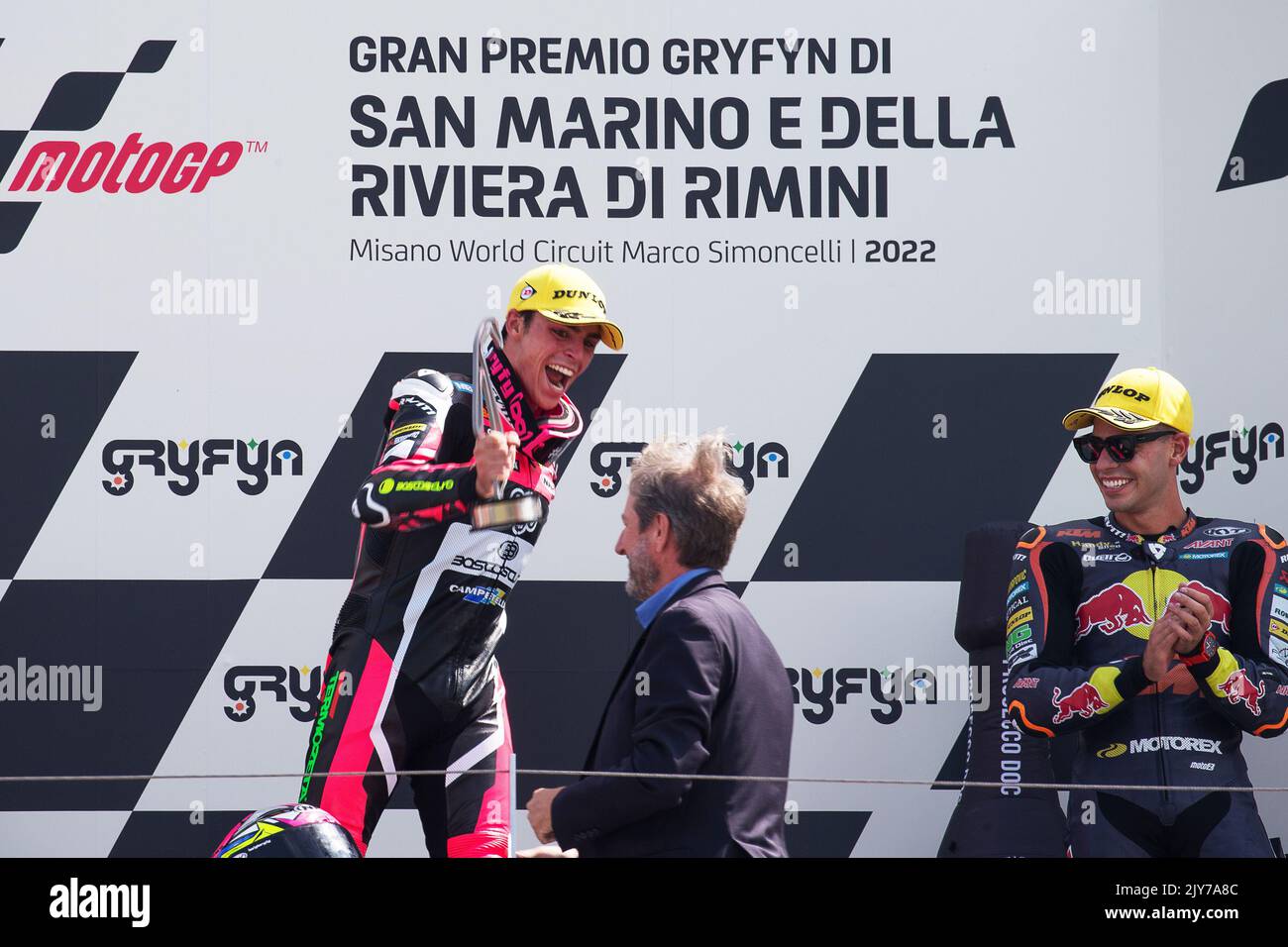 Misano Adriatico, Italien. 04. September 2022. Podium Moto2: Lopez Alonso und Fernandez Augusto während des Gran Premio di San Marino e della Riviera di Rimini Race Moto2 - Moto3, MotoGP Weltmeisterschaft in Misano Adriatico, Italien, September 04 2022 Credit: Independent Photo Agency/Alamy Live News Stockfoto