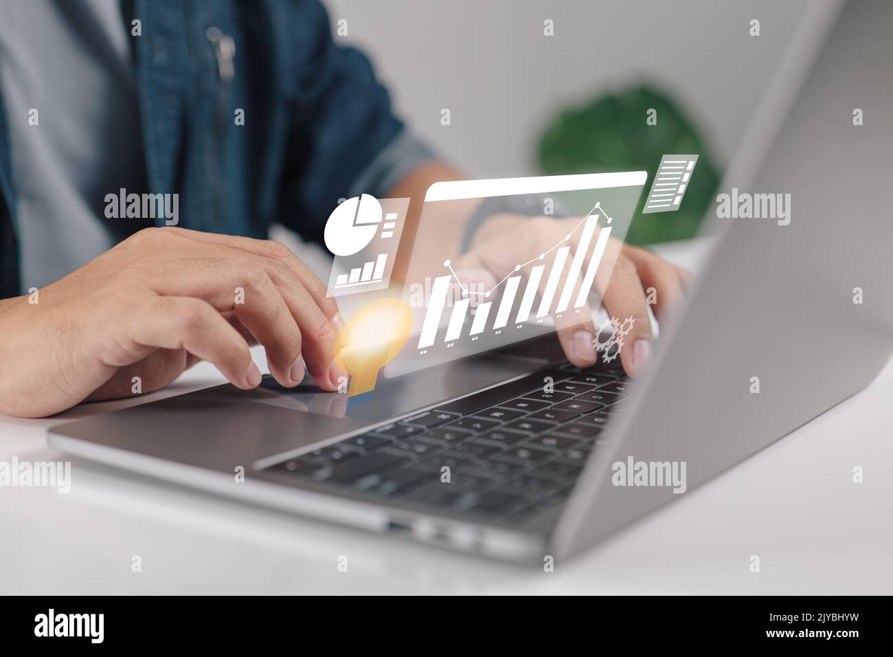 Die Business Intelligence-Idee Geschäftsdatenanalyse, Management-Tools, Intelligenz, Erstellung von Unternehmensstrategien, datengesteuerte Entscheidungsfindung, Abstr Stockfoto