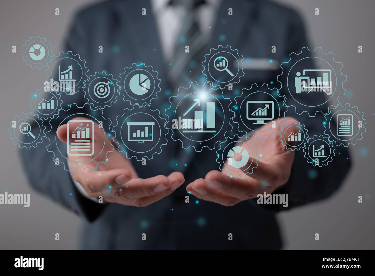 Datenanalyse für Wirtschaft und Finanzen: Die Idee. Grafiken zeigen, wie Gewinnanalysen, Online-Marketingforschung und Informationsberichte für digitale Busse erstellt werden Stockfoto