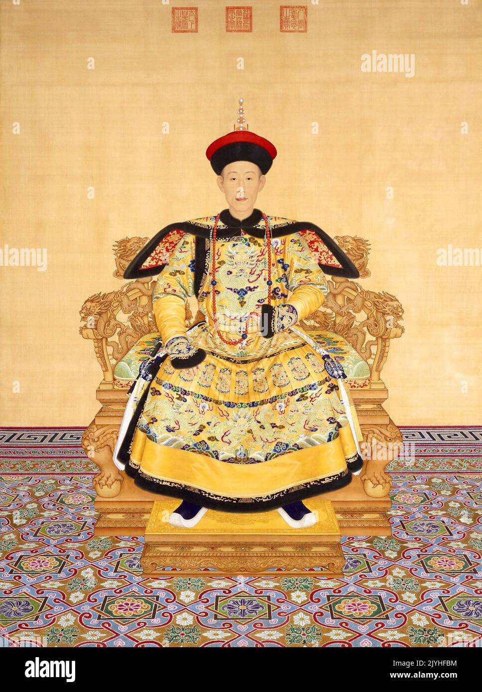 China: Der junge Kaiser Qianlong (25. September 1711 - 7. Februar 1799) im ersten Jahr seiner Herrschaft. Hängende Schriftrolle von Giuseppe Castiglione (19. Juli 1688 - 17. Juli 1766), 1736. Der Qianlong-Kaiser, Geburtsname Hongli, war der fünfte Kaiser der von Mandschu geführten Qing-Dynastie und der vierte Qing-Kaiser, der über China selbst regierte. Der vierte Sohn des Yongzheng-Imperators regierte offiziell von 1736 bis 1795. Am 8. Februar (dem ersten Tag des Mondjahres) gab er zugunsten seines Sohnes, des Jiaqing-Imperators, ab. Stockfoto