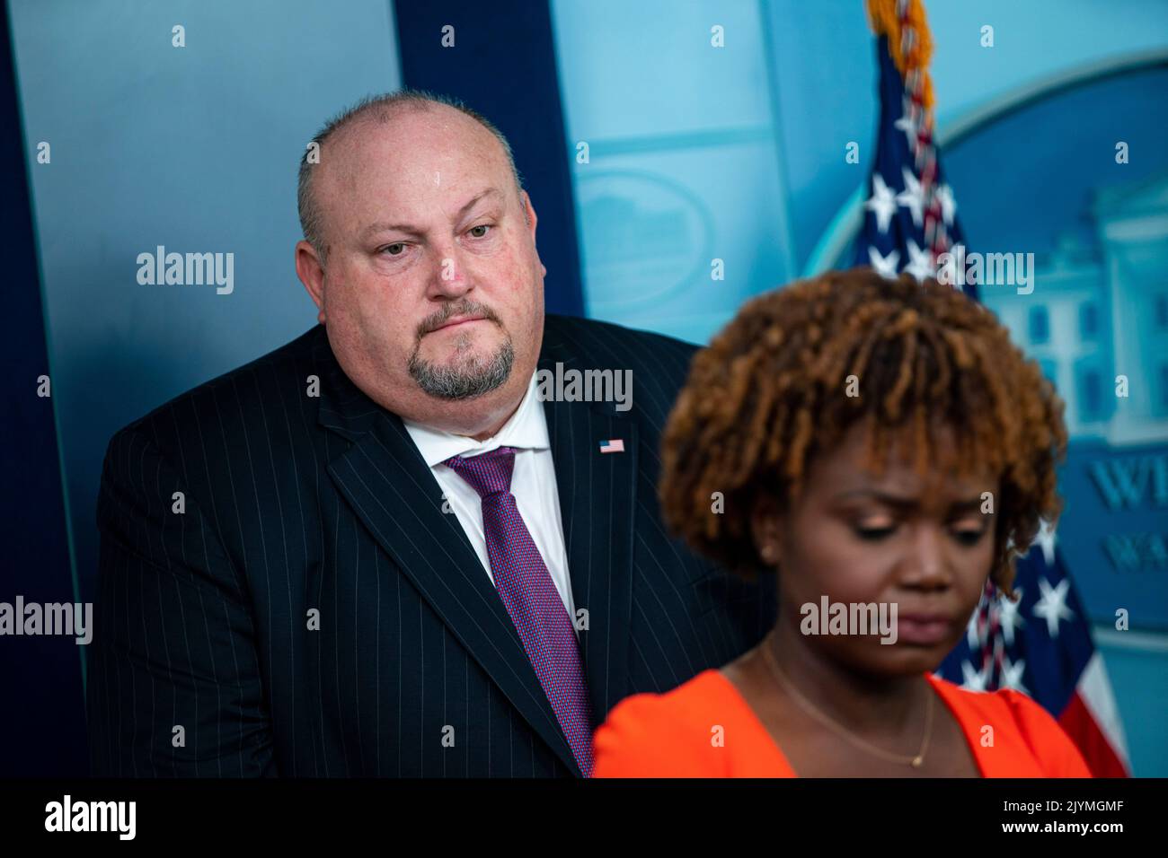 Washington, USA. 07. September 2022. Bob Fenton, Koordinator der Brieftastenpocken im Weißen Haus, während einer Pressekonferenz im James S. Brady Press Briefing Room im Weißen Haus in Washington, DC, USA, am Mittwoch, den 7. September, 2022 die Republikaner des Senats werden sich gegen Präsident Bidens Antrag auf Milliardenfinanzierung zur Bekämpfung der anhaltenden Covid-19- und Monkeypox-Pandemien aussprechen und einen potenziellen Kampf um einen Gesetzesentwurf zur Finanzierung durch die Regierung anstellen, der unbedingt verabschiedet werden muss. Fotograf: Al Drago/Pool/Sipa USA Kredit: SIPA USA/Alamy Live News Stockfoto