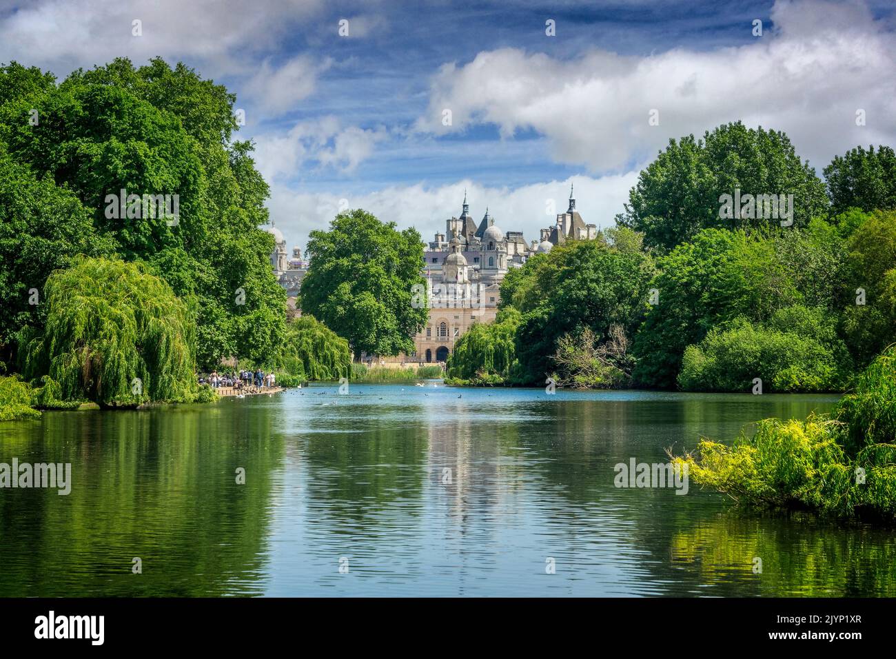 Saint James Park in der Nähe des Buckingham Palastes in London, Großbritannien Stockfoto