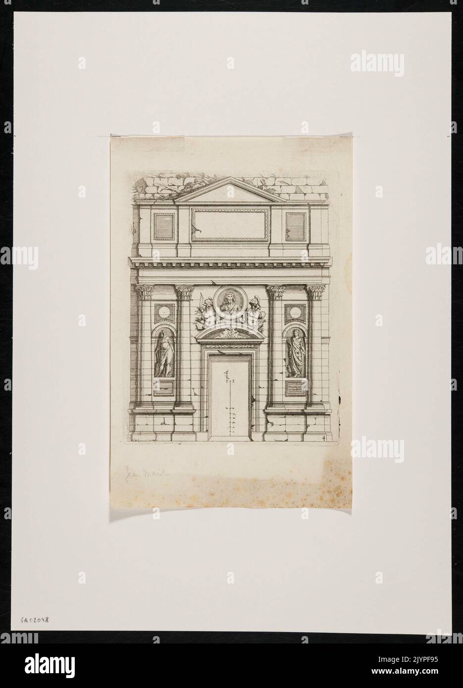 Ein Portal mit korinthischen Säulen, geschmückt mit Skulpturen und dekorativen Friesen. Das architektonische Design zeigt klassische Elemente mit komplizierten Schnitzereien und Details, die typisch für Renaissance- oder Barockarchitektur sind. Stockfoto