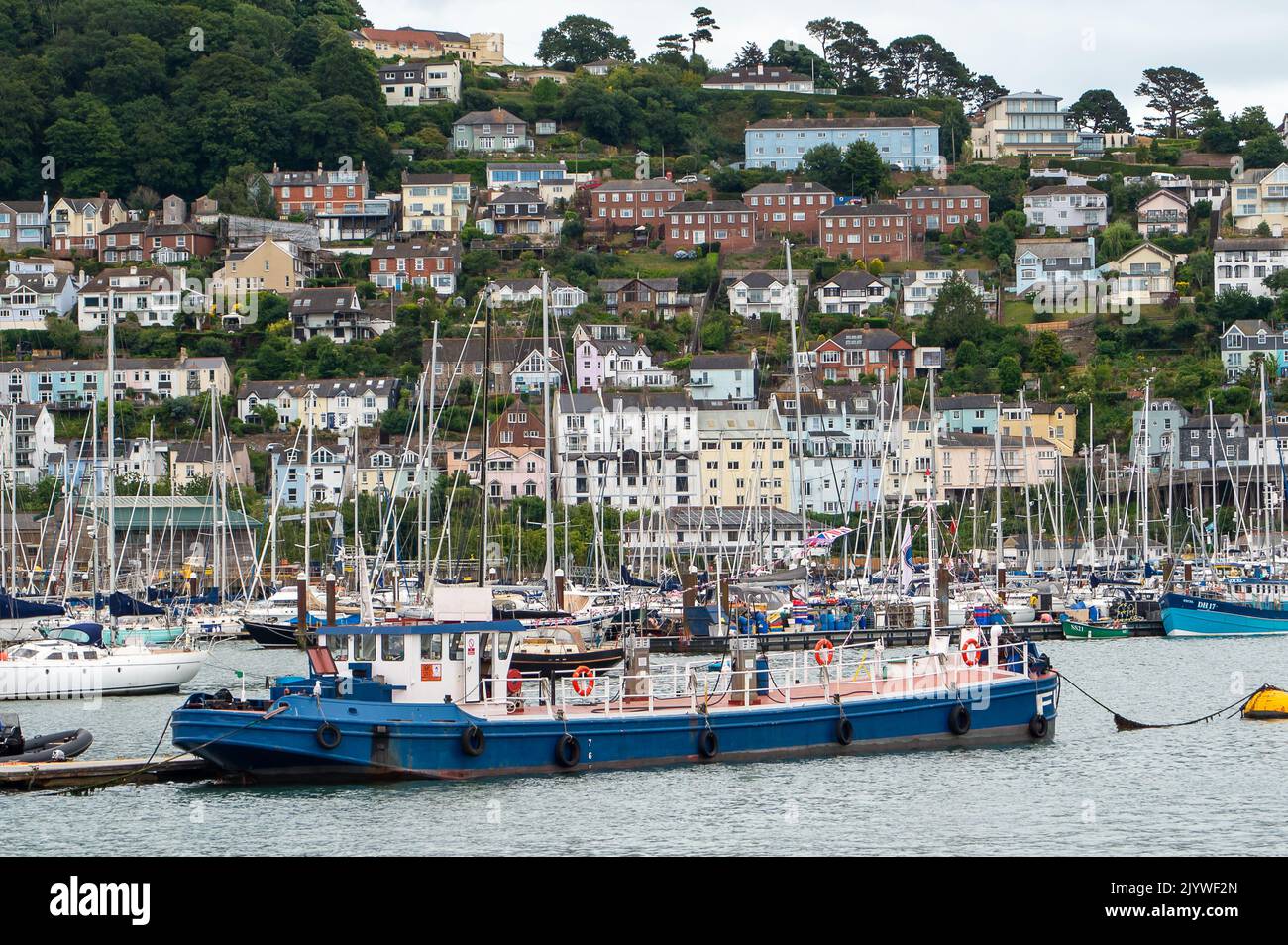 Dartmouth, Devon, Großbritannien. 25.. Juli 2022. Die hübsche Stadt