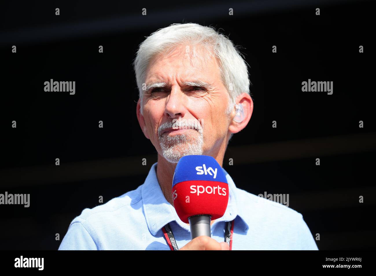 Monza, Italien. 27. Januar 2022. Damon Hill (GRB) ehemaliger F1-Pilot und ehemaliger F1-Champion von 1996 mit Williams Renault, ehemaliger Fahrer von Jordanien, Arrows jetzt TV-Kommentator mit Sky Sport UK während des italienischen GP, 8-11. September 2022 auf der Monza-Strecke, Formel-1-Weltmeisterschaft 2022. Kredit: Unabhängige Fotoagentur/Alamy Live Nachrichten Stockfoto