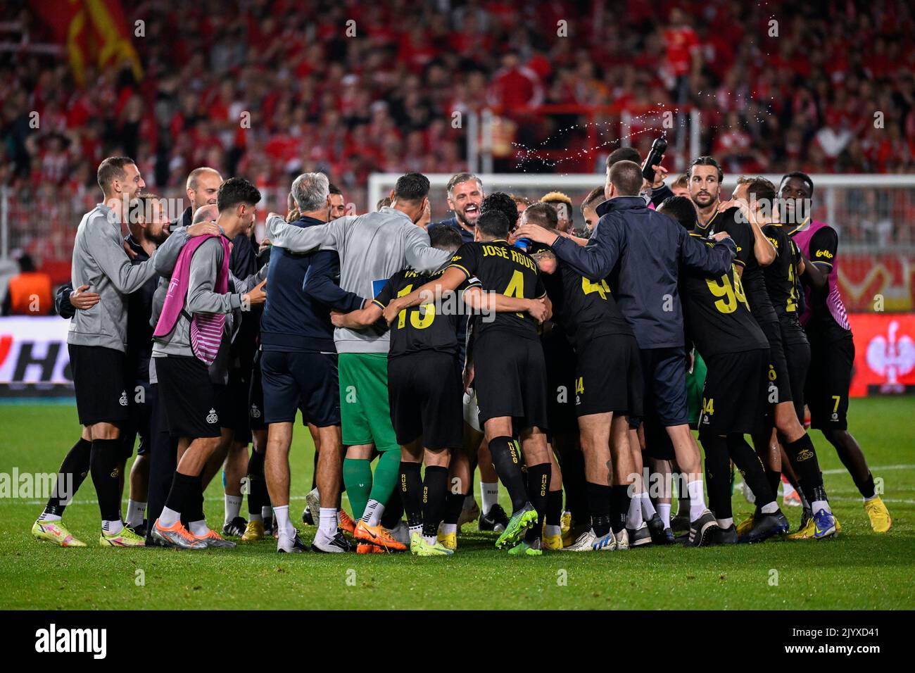 Die Spieler der Union feiern nach dem Gewinn eines Spiels zwischen dem FC Union Berlin und dem belgischen Fußballteam Royale Union Saint-Gilloise am Donnerstag, dem 08. September 2022 in Berlin, das erste von sechs Spielen in der Gruppenphase der UEFA Europa League. BELGA FOTO LAURIE DIEFFEMBACQ Stockfoto