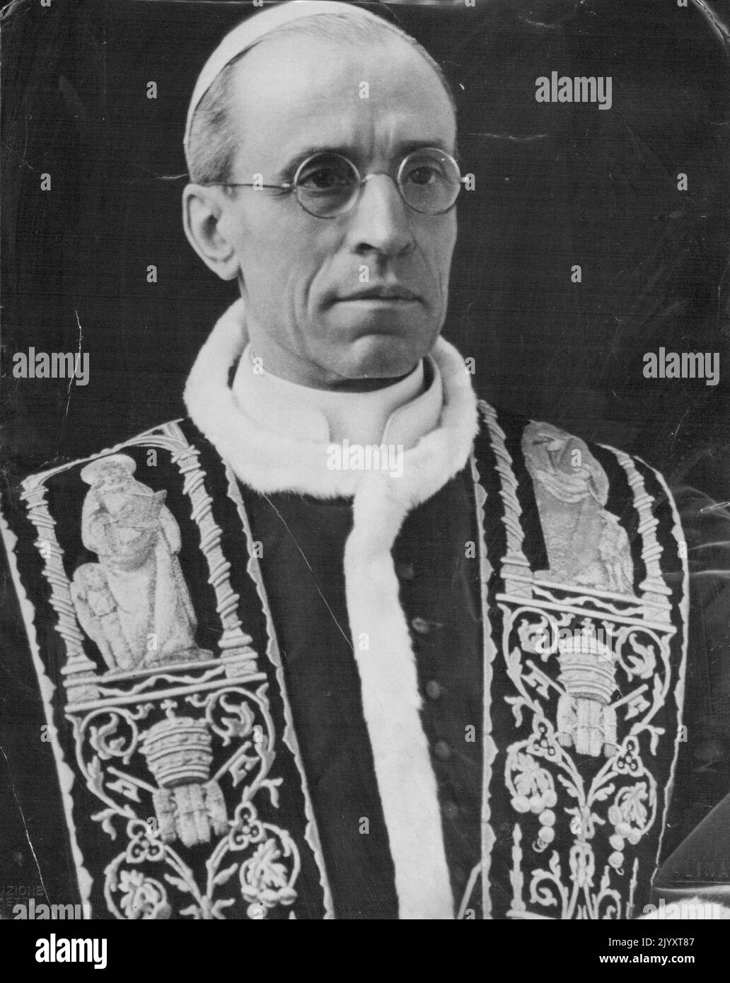 Die Rolle des Papstes kehrte Papst Pius XII. Um Für italienische Politiker ist das Papsttum heute eine Säule. 11. April 1955. (Foto von Reuterphoto). Stockfoto