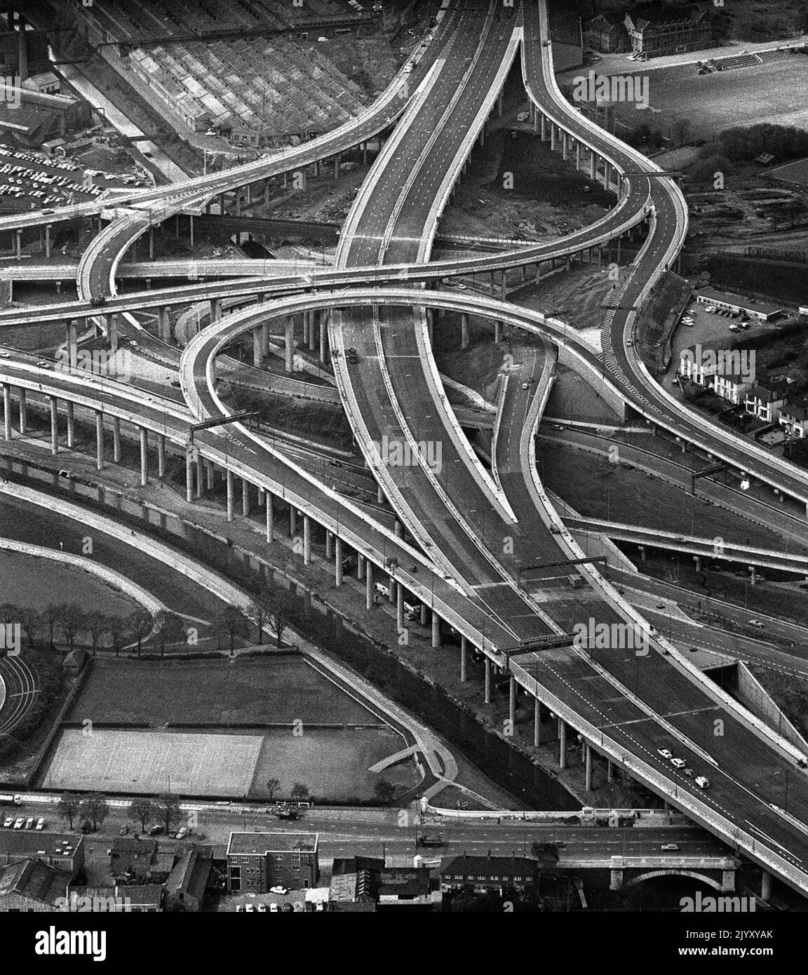 1972: Aktenfoto vom 1972. Mai der neu eröffneten Kreuzung Gravelly Hill - liebevoll Spaghetti Junction genannt - in Birmingham. Ausgabedatum: Donnerstag, 8. September 2022. Stockfoto