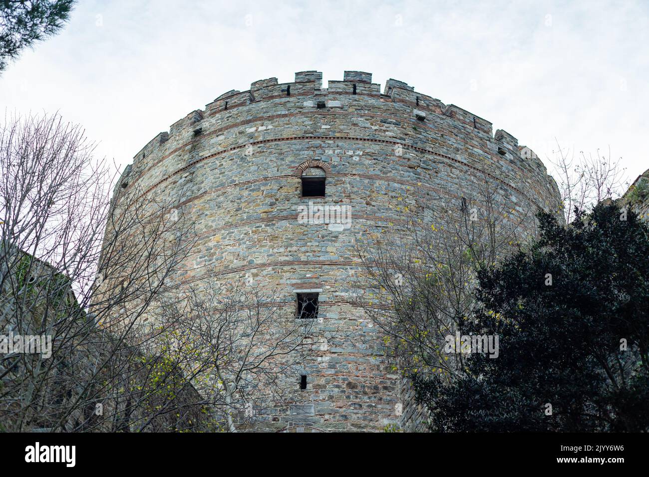 Festung Rumeli in Istanbul, Türkei. Rumelihisari. Die Burg Rumeli Hisari Bogazkesen ist eine mittelalterliche Festung in Istanbul, Türkei. Stockfoto
