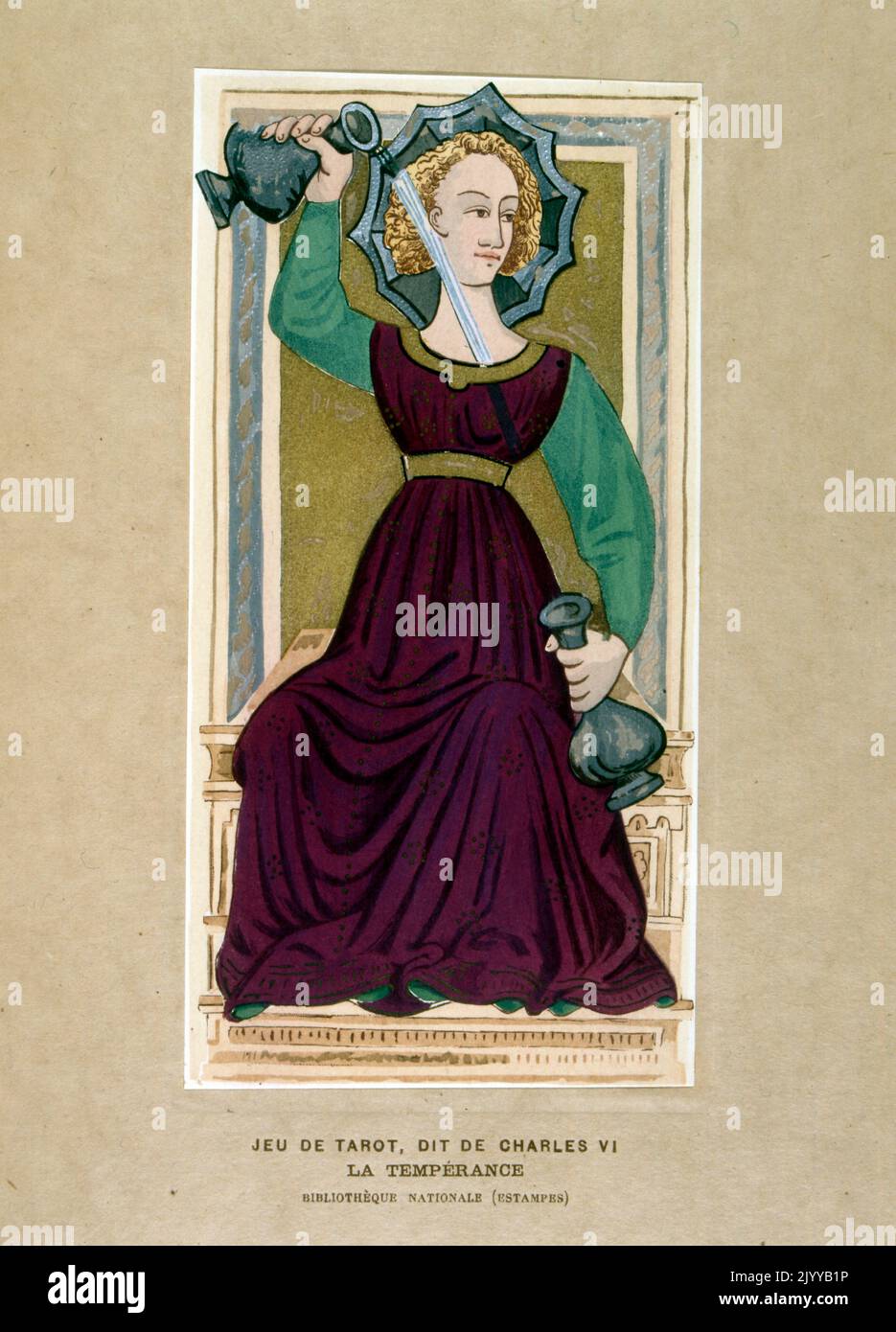 Farbige Illustration einer Karte aus einem Tarot-Set, das angeblich Karl VI. Gehört, einer jungen Frau, die Gerechtigkeit mit Schuppen und einem Schwert vertritt. Stockfoto
