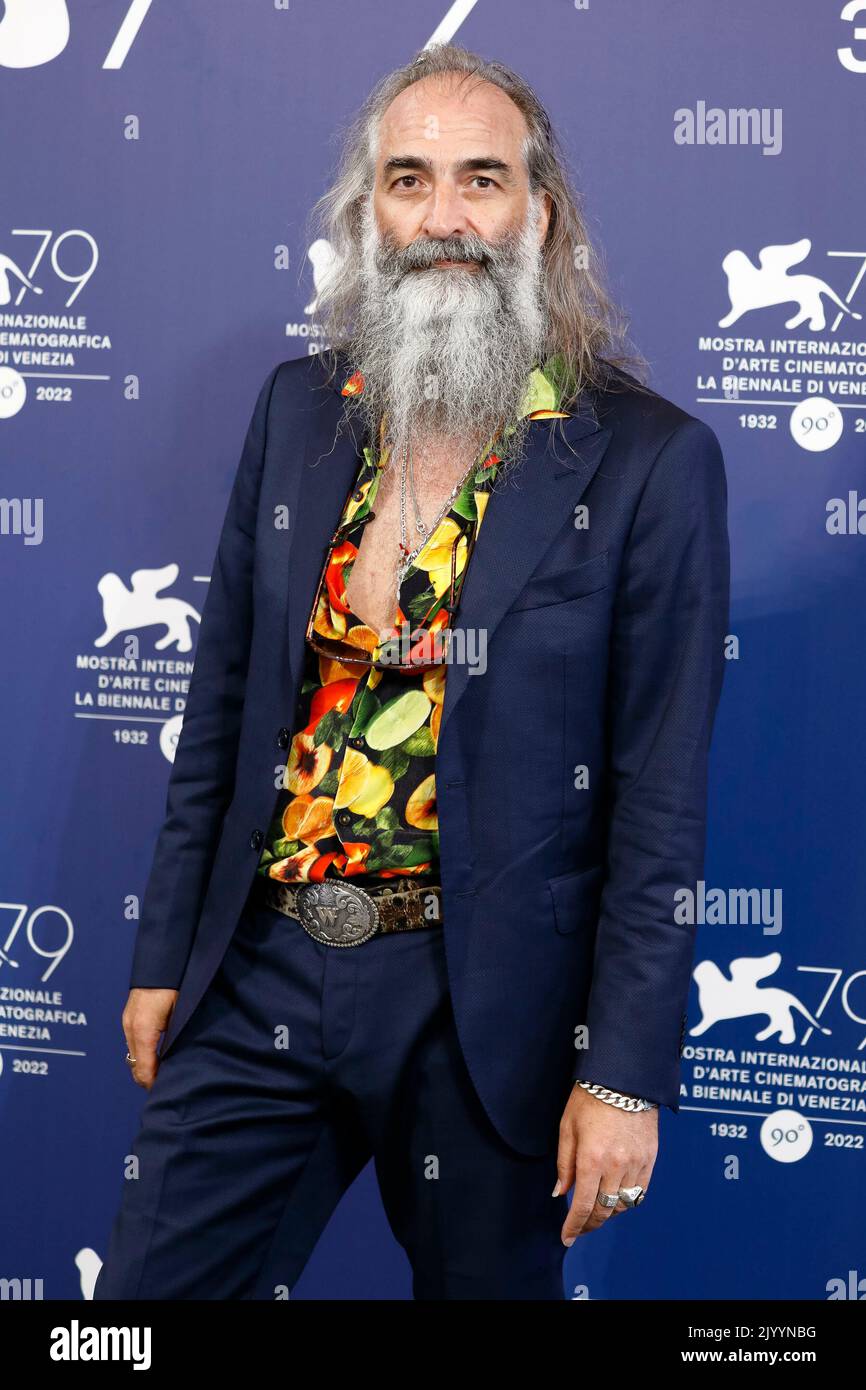 Warren Ellis nimmt am 07. September 2022 an der Fotoschau von „Blonde“ während des Internationalen Filmfestivals von Venedig 79. im Palazzo del Casino auf dem Lido in Venedig, Italien, Teil. Stockfoto