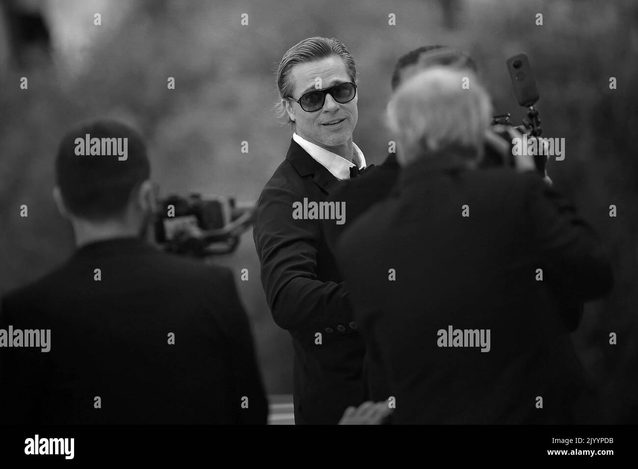 Venedig, Italien. 08. September 2022. Brad Pitt nimmt am Donnerstag, den 8. September 2022 in Venedig, Italien, am „Blond“-roten Teppich des Internationalen Filmfestivals 79. in Venedig Teil. Foto von Rocco Spaziani/UPI Credit: UPI/Alamy Live News Stockfoto