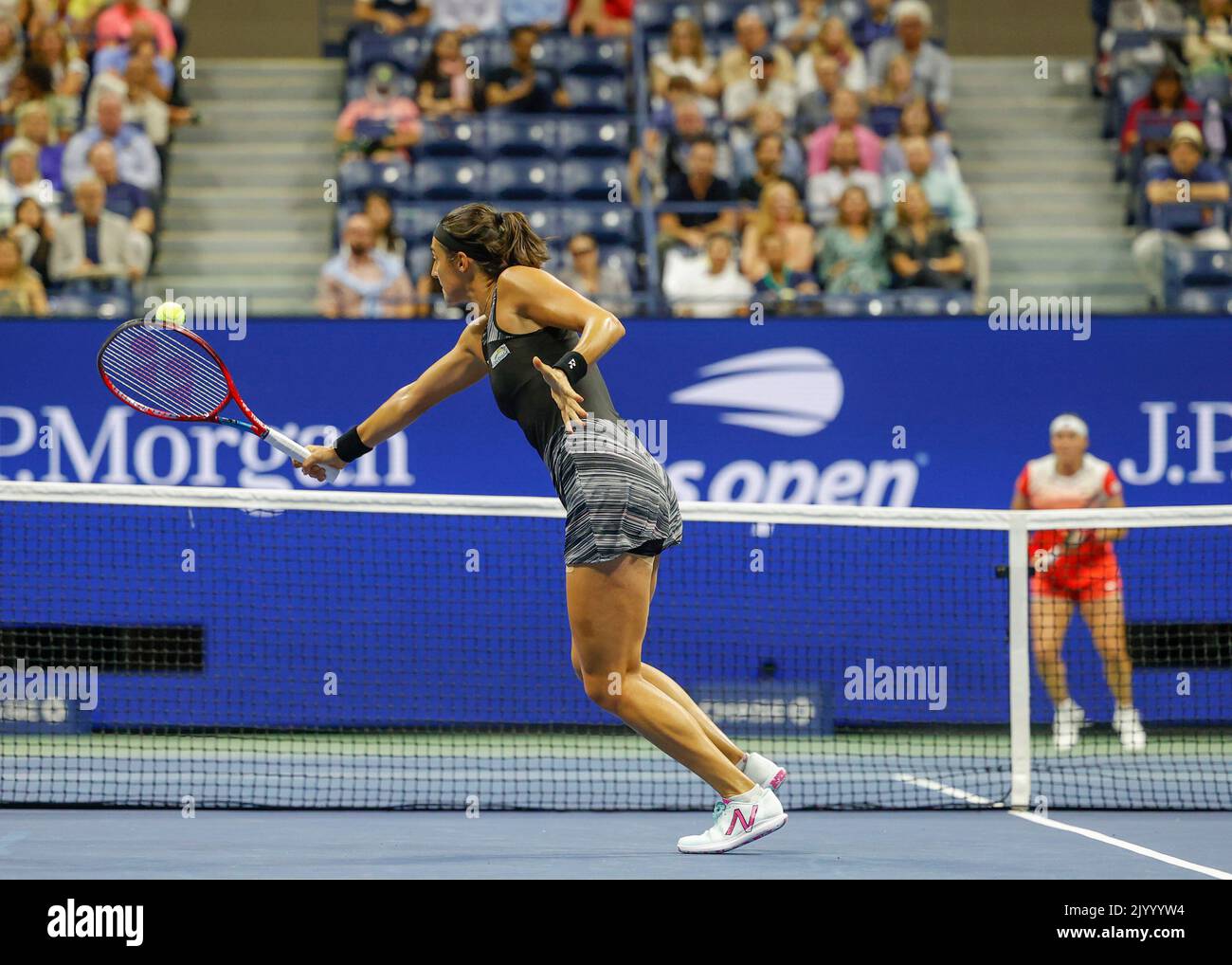 New York, USA, 8., September, 2022. Französische Tennisspielerin Caroline Garcia beim US Open Turnier, Billie Jean King National Tennis Center am Donnerstag, 08. September 2022. © Jürgen Hasenkopf / Alamy Live News Stockfoto