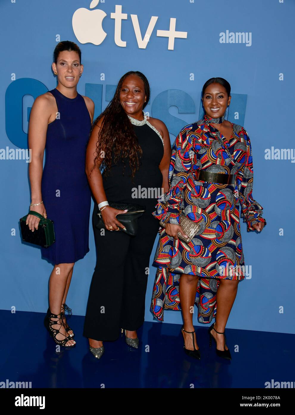8. September 2022, New York City L-R: Tori Gringrich, Jackie Michelle Martinez, Arianna Jackson kommt zu APPLE TV Docu-Serie Premiere von GUTSY, die am Donnerstag, den 8. September 2022 im Times Center Theatre in New York City stattfand. Foto von Jennifer Graylock-Alamy Stockfoto
