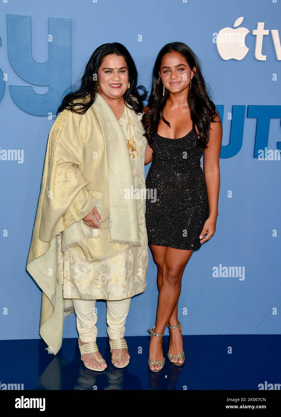 8. September 2022, New York City Zarna Garg, Zoya Garg kommt zu APPLE TV Docu-Serie Premiere von GUTSY, im Times Center Theatre in New York City, Donnerstag, 8. September 2022 statt. Foto von Jennifer Graylock-Alamy Stockfoto
