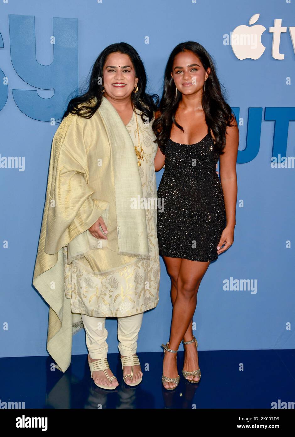 8. September 2022, New York City Zarna Garg, Zoya Garg kommt zu APPLE TV Docu-Serie Premiere von GUTSY, im Times Center Theatre in New York City, Donnerstag, 8. September 2022 statt. Foto von Jennifer Graylock-Alamy Stockfoto