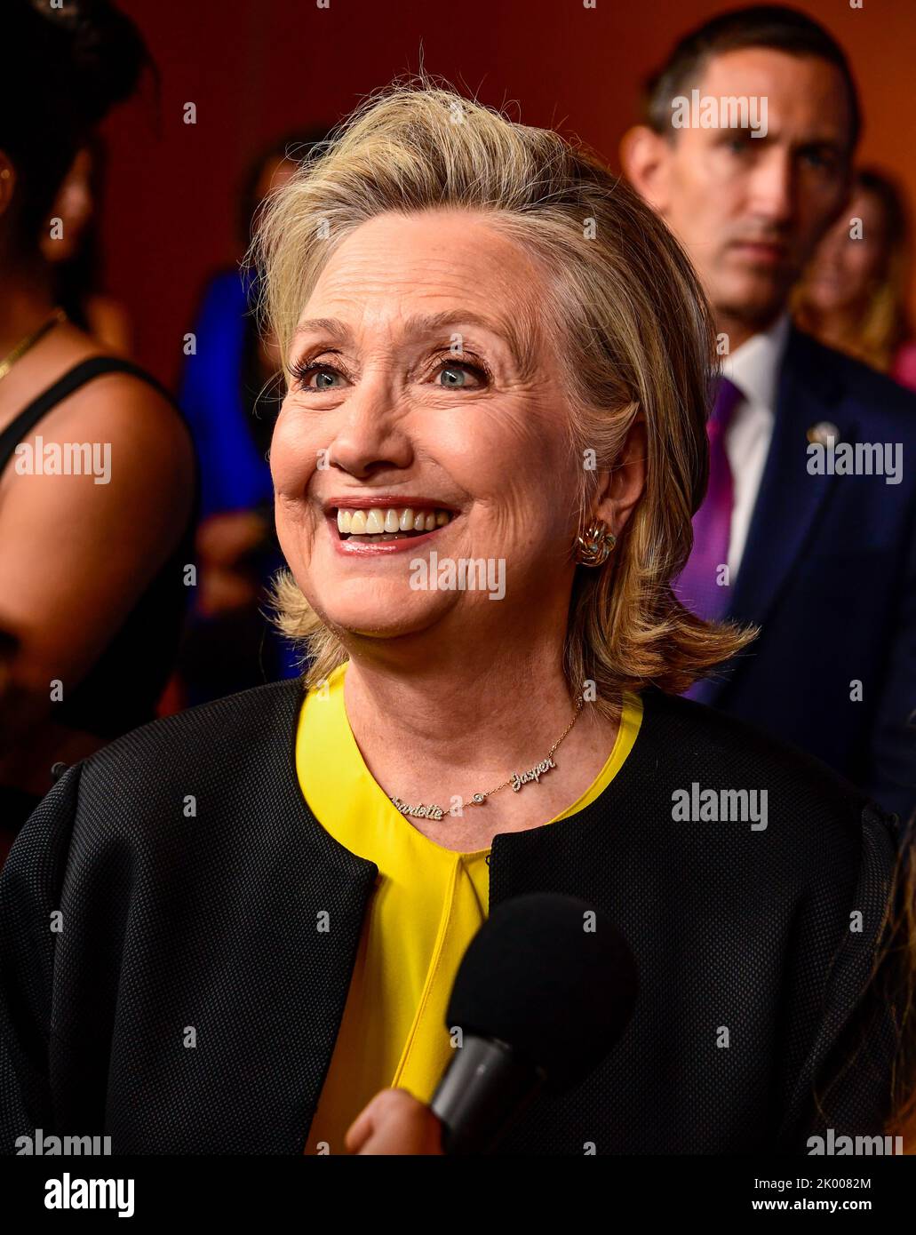 8. September 2022, New York City Hillary Clinton kommt zur APPLE TV Docu-Serie Premiere von GUTSY, die am Donnerstag, den 8. September 2022 im Times Center Theatre in New York City stattfand. Foto von Jennifer Graylock-Alamy Stockfoto